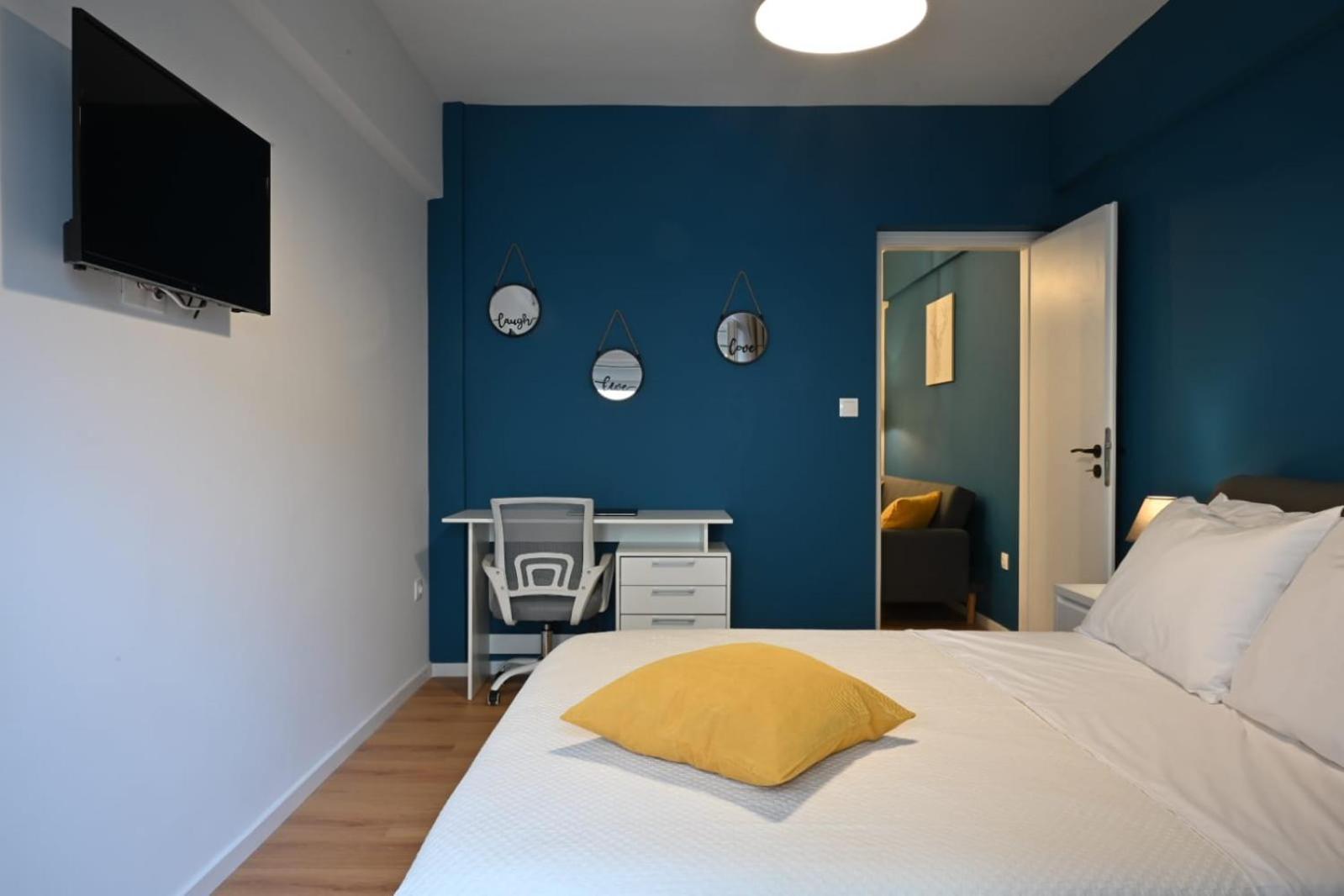 Modern Two Bedroom Apartment At Koukaki Афіни Екстер'єр фото