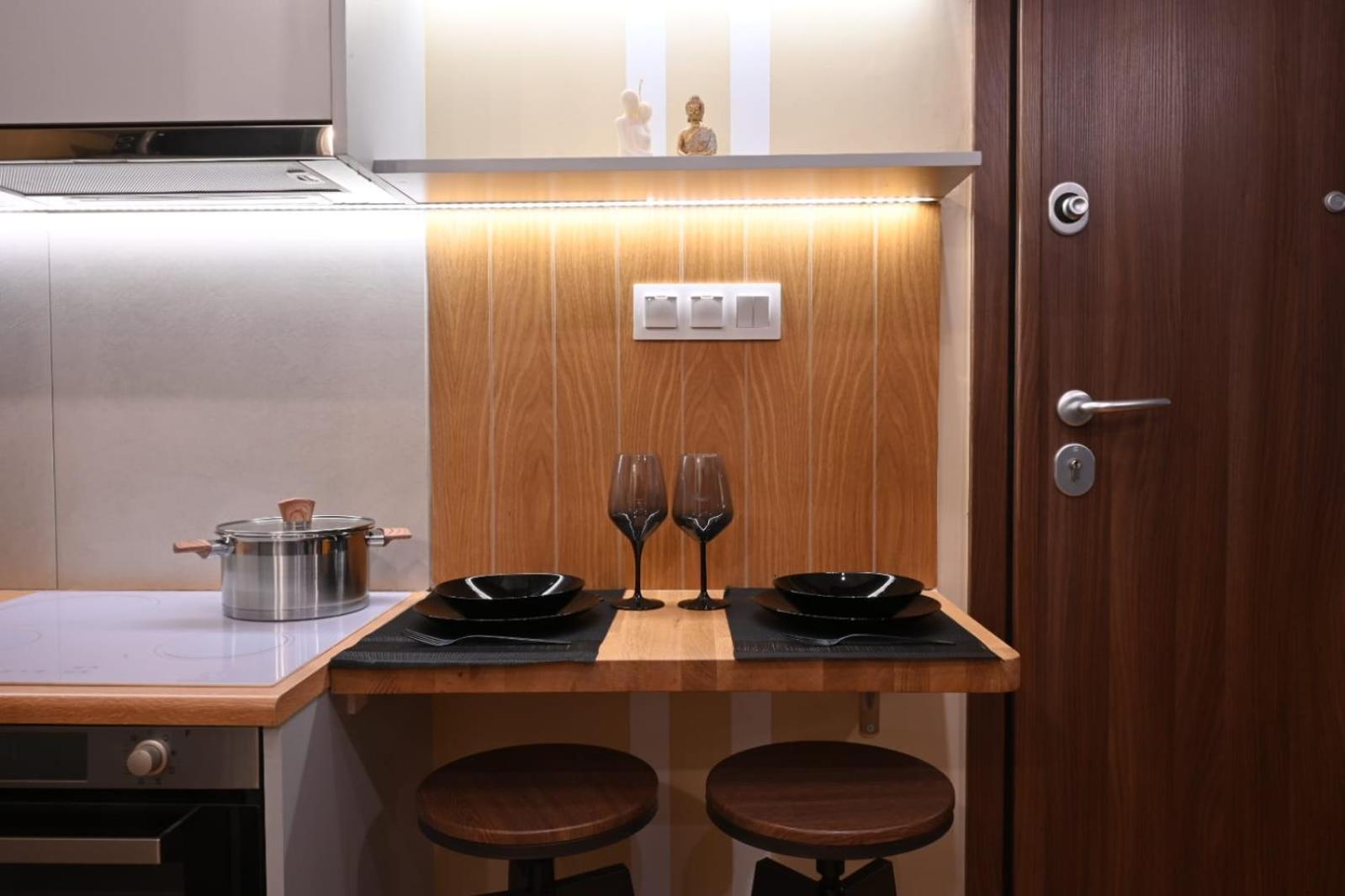 Modern Two Bedroom Apartment At Koukaki Афіни Екстер'єр фото