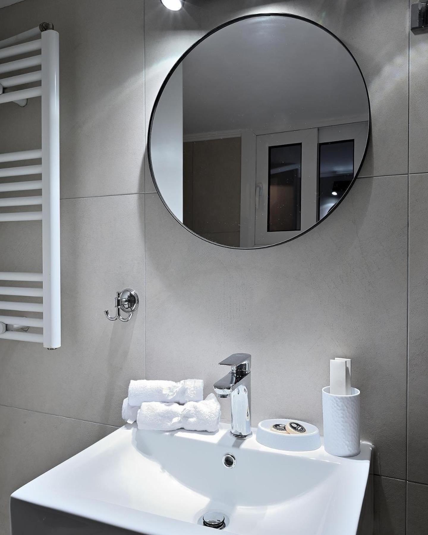 Modern Two Bedroom Apartment At Koukaki Афіни Екстер'єр фото
